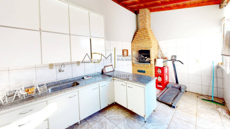 Imagem Casa com 3 Quartos à Venda, 250 m² em Vila Assumpção - Botucatu