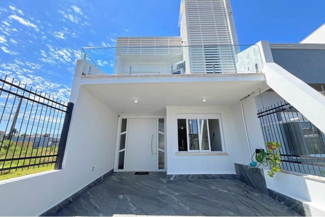 Casa com 2 Quartos à Venda, 170 m² em Hípica - Porto Alegre