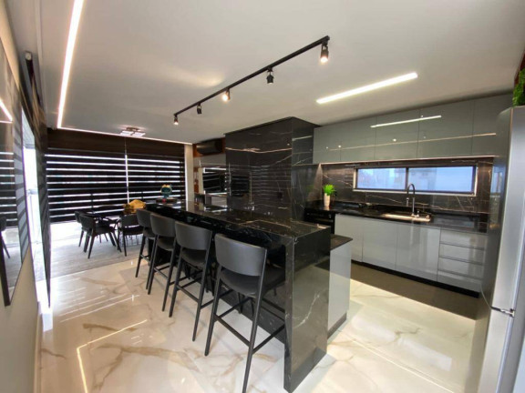 Apartamento com 3 Quartos à Venda, 135 m² em Meia Praia - Itapema
