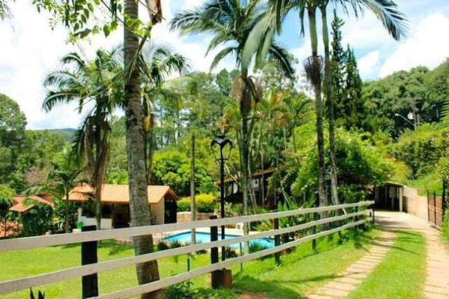 Chácara com 2 Quartos à Venda, 150 m² em Portão - Atibaia