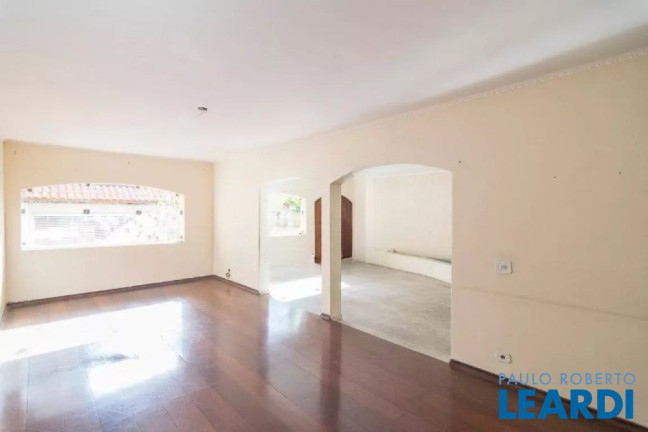 Imagem Sobrado com 3 Quartos à Venda, 512 m² em Vila Gilda - Santo André Imagem Sobrado com 3 Quartos à Venda, 512 m² em Vila Gilda - Santo André