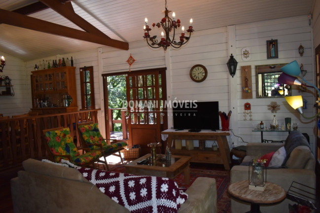 Imagem Casa com 4 Quartos à Venda, 190 m² em Região Do Alto Da Boa Vista - Campos Do Jordão