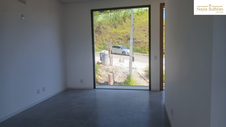 Imagem Sobrado com 3 Quartos à Venda, em Sertão Do Maruim - São José Imagem Sobrado com 3 Quartos à Venda, em Sertão Do Maruim - São José