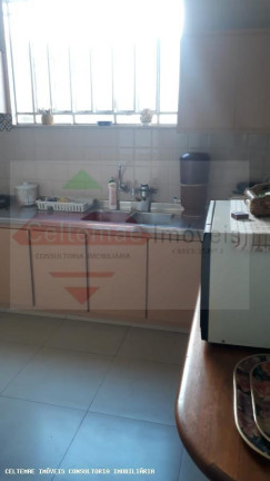 Imagem Casa com 4 Quartos à Venda, 176 m² em Centro - Taubaté Imagem Casa com 4 Quartos à Venda, 176 m² em Centro - Taubaté