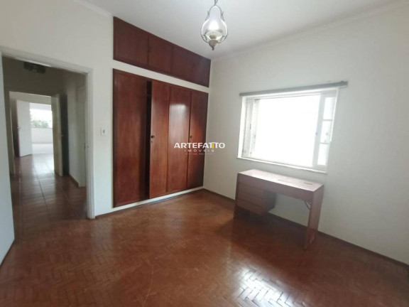 Imagem Casa com 3 Quartos à Venda, 325 m²