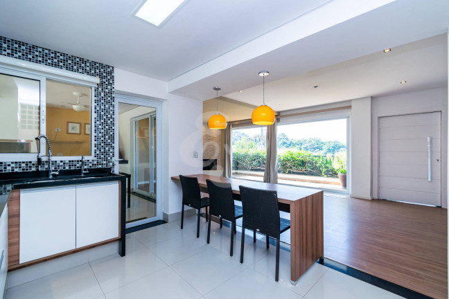 Imagem Casa de Condomínio com 3 Quartos à Venda, 245 m² em Alphaville - Santana De Parnaíba Imagem Casa de Condomínio com 3 Quartos à Venda, 245 m² em Alphaville - Santana De Parnaíba