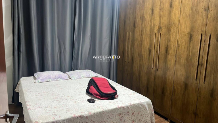 Imagem Casa com 3 Quartos à Venda, 288 m²