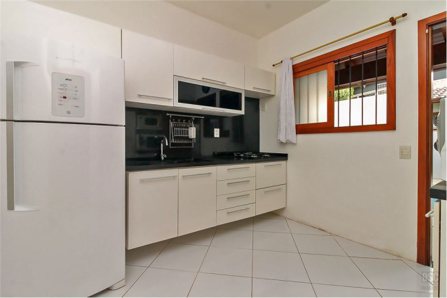 Imagem Casa com 3 Quartos à Venda,  em Hípica - Porto Alegre