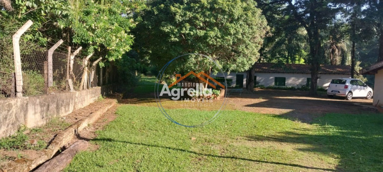 Imagem Imóvel com 2 Quartos à Venda, 374 m² em Pederneiras - Mogi Mirim Imagem Imóvel com 2 Quartos à Venda, 374 m² em Pederneiras - Mogi Mirim