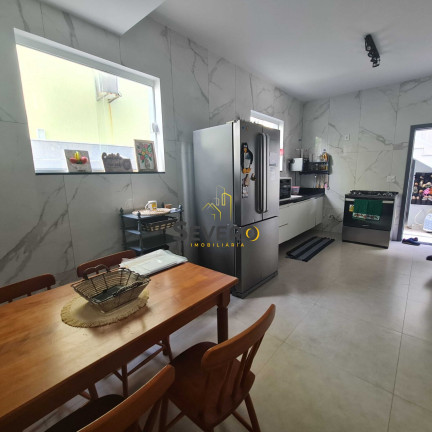 Imagem Casa com 4 Quartos à Venda, 275 m² em Piratininga - Niterói