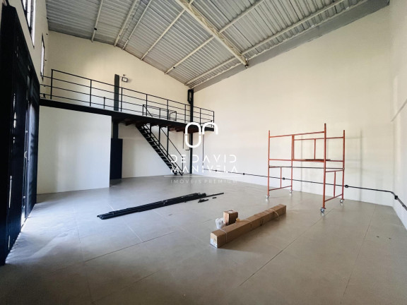 Imóvel Comercial para Alugar, 80 m² em Camobi - Santa Maria