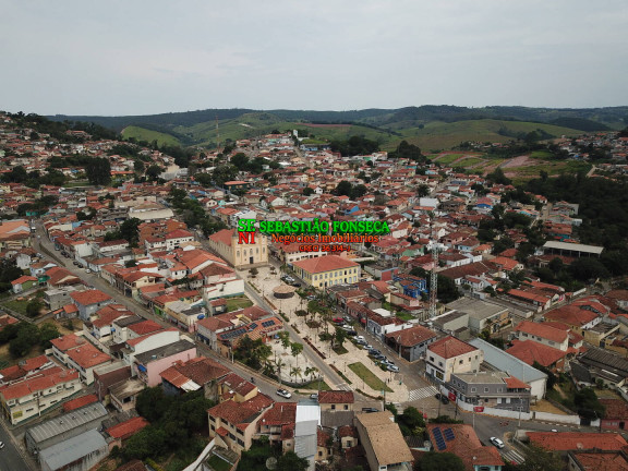 Fazenda à Venda, 49 m² em Santa Branca