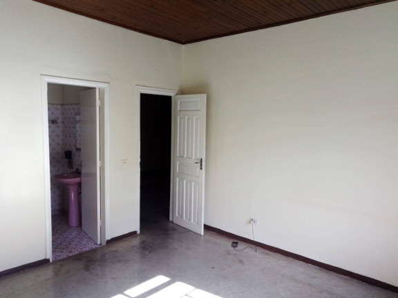 Imagem Casa com 3 Quartos para Alugar, em Arapongas Imagem Casa com 3 Quartos para Alugar, em Arapongas