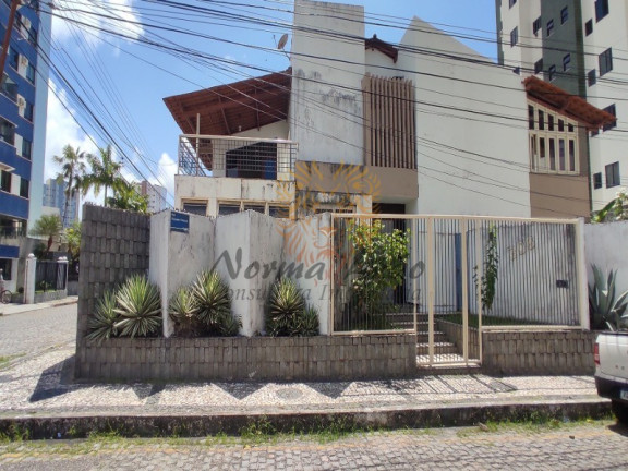 Imagem Casa com 4 Quartos à Venda, 260 m² em Treze De Julho - Aracaju