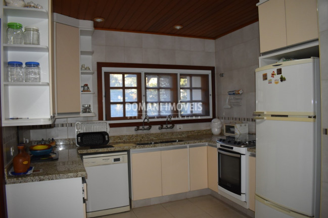 Imagem Imóvel com 3 Quartos à Venda, 159 m² em Região De Capivari - Campos Do Jordão