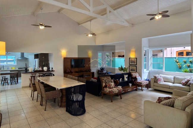 Imagem Casa com 4 Quartos à Venda, 400 m² em Domingas Dias - Ubatuba Imagem Casa com 4 Quartos à Venda, 400 m² em Domingas Dias - Ubatuba