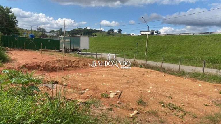 Imagem Terreno à Venda, 2.500 m² em Centro - Extrema Imagem Terreno à Venda, 2.500 m² em Centro - Extrema