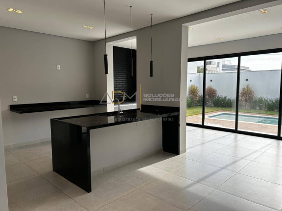 Casa com 3 Quartos à Venda, 250 m² em Reserva Central Parque - Botucatu