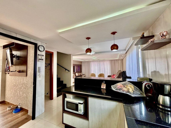Imagem Casa com 3 Quartos à Venda, 165 m² em Boqueirão - Curitiba