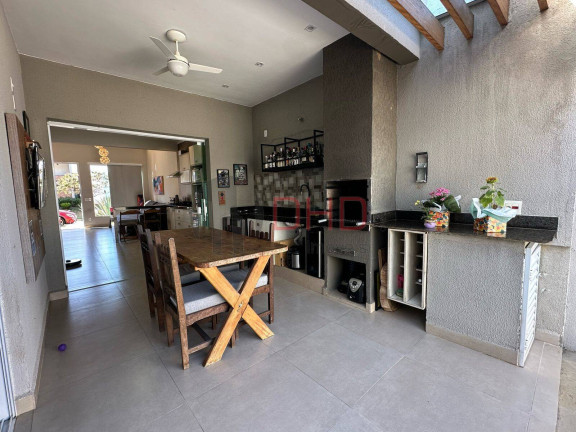 Imagem Casa de Condomínio com 2 Quartos à Venda, 160 m² em Cajuru Do Sul - Sorocaba