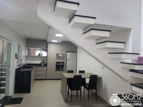 Casa com 2 Quartos à Venda, 105 m² em Vila Sacadura Cabral - Santo André