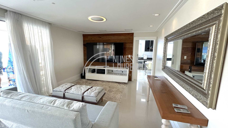 Imagem Apartamento com 3 Quartos para Alugar, 190 m² em Embaré - Santos