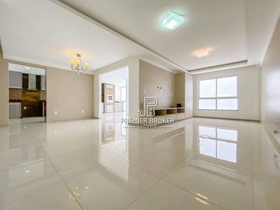 Casa com 4 Quartos à Venda, 320 m² em Alto - Teresópolis