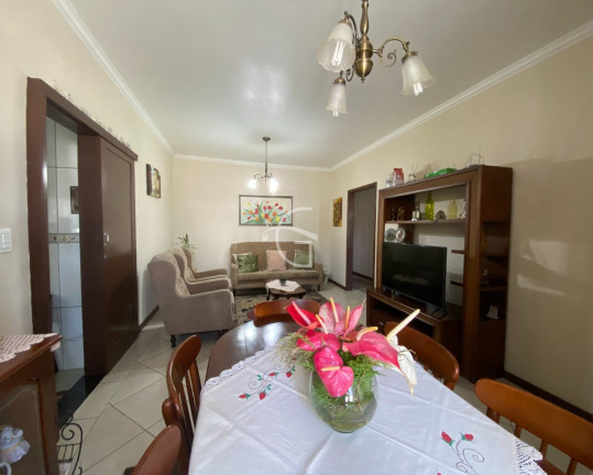 Imagem Casa com 5 Quartos à Venda, 196 m² em Anita Garibaldi - Joinville Imagem Casa com 5 Quartos à Venda, 196 m² em Anita Garibaldi - Joinville