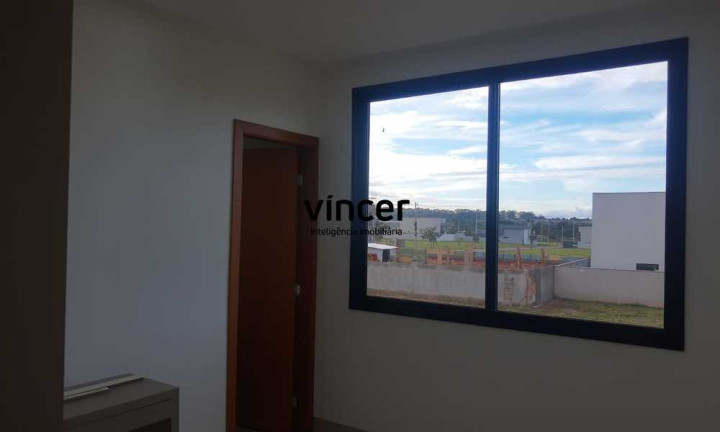 Imagem Casa com 3 Quartos à Venda, 222 m² em Senador Canedo