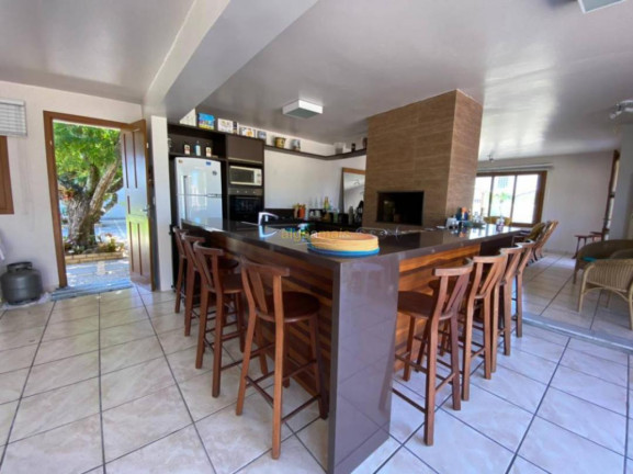 Imagem Casa com 5 Quartos à Venda, 229 m² em Noiva Do Mar - Xangri-lá Imagem Casa com 5 Quartos à Venda, 229 m² em Noiva Do Mar - Xangri-lá