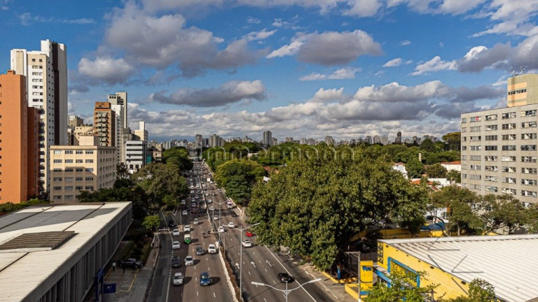 Imóvel à Venda, 400 m² em Moema - São Paulo
