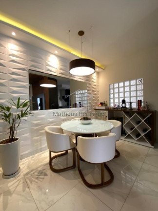 Imagem Casa com 2 Quartos à Venda, 110 m² em Tulipas - Jundiaí