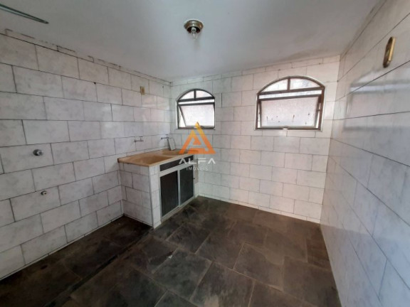 Imagem Casa com 3 Quartos à Venda, 100 m²