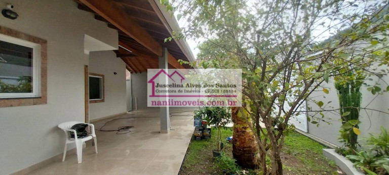 Imagem Casa com 3 Quartos à Venda, 380 m² em Cidade Jardim - Caraguatatuba