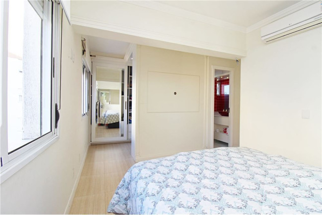 Imagem Imóvel com 1 Quarto à Venda, em Vila Ipiranga - Porto Alegre Imagem Imóvel com 1 Quarto à Venda, em Vila Ipiranga - Porto Alegre