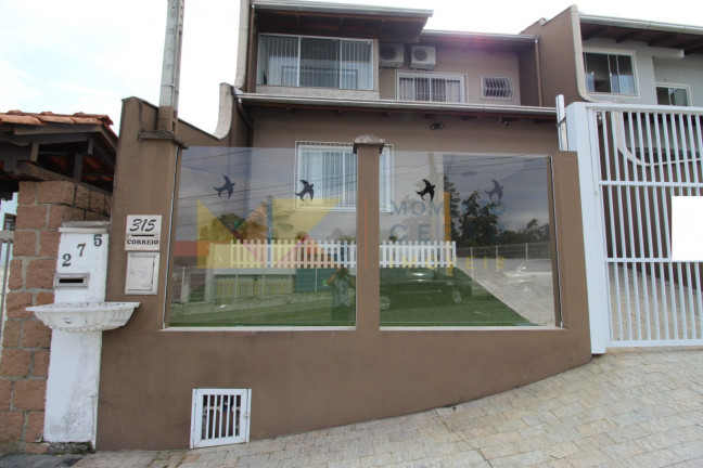 Sobrado com 3 Quartos à Venda, 120 m² em água Verde - Blumenau