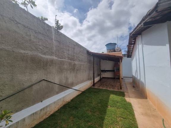 Imagem Casa com 2 Quartos para Alugar, 180 m² em Havaí - Belo Horizonte Imagem Casa com 2 Quartos para Alugar, 180 m² em Havaí - Belo Horizonte