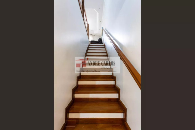 Imagem Sobrado com 5 Quartos à Venda, 249 m² em Vila Yolanda - Osasco Imagem Sobrado com 5 Quartos à Venda, 249 m² em Vila Yolanda - Osasco