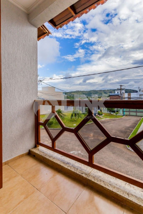 Imagem Imóvel com 3 Quartos à Venda, 128 m² em Jardim Itu - Porto Alegre Imagem Imóvel com 3 Quartos à Venda, 128 m² em Jardim Itu - Porto Alegre