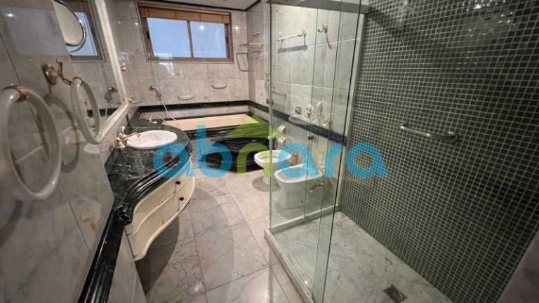 Imagem Apartamento com 4 Quartos à Venda, 340 m² em Copacabana - Rio De Janeiro Imagem Apartamento com 4 Quartos à Venda, 340 m² em Copacabana - Rio De Janeiro