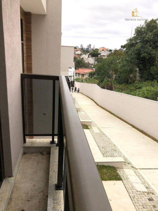 Imagem Sobrado com 3 Quartos à Venda, 178 m² em Bom Retiro - Curitiba Imagem Sobrado com 3 Quartos à Venda, 178 m² em Bom Retiro - Curitiba