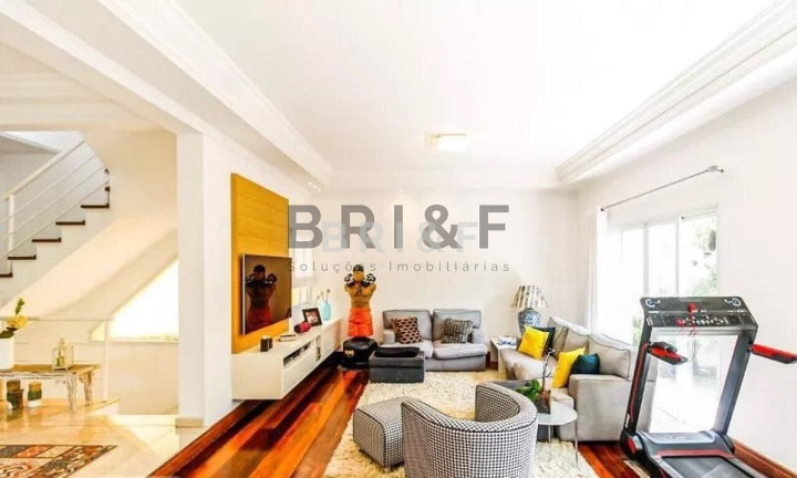 Sobrado com 4 Quartos à Venda, 384 m² em Brooklin - São Paulo
