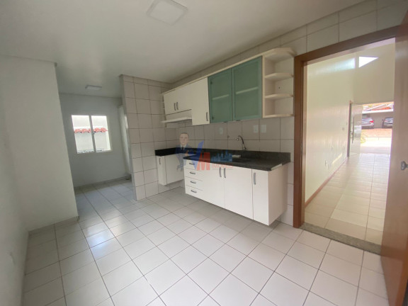 Imagem Casa com 3 Quartos à Venda, 200 m² em Flores - Manaus