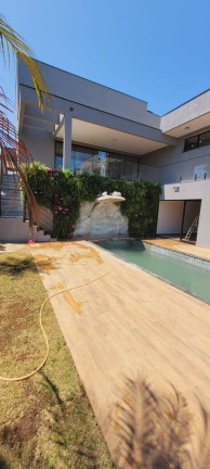 Casa com 4 Quartos à Venda, 1.000 m² em Chácara São Félix - Taubaté