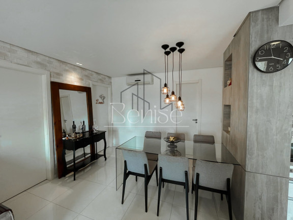 Imagem Apartamento com 2 Quartos à Venda, 90 m² em Centro - Camboriú