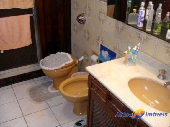 Imagem Casa com 6 Quartos à Venda, 226 m² em Comary - Teresópolis Imagem Casa com 6 Quartos à Venda, 226 m² em Comary - Teresópolis