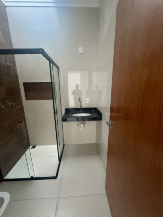 Imagem Casa com 3 Quartos à Venda, 87 m² em Parque Alvamar - Sarandi