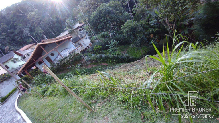 Terreno à Venda, 332 m² em Pimenteiras - Teresópolis