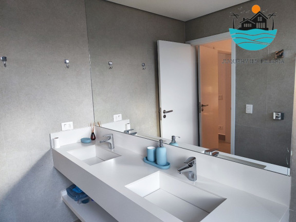 Imagem Imóvel com 5 Quartos à Venda, 260 m² em Juquehy - São Sebastião Imagem Imóvel com 5 Quartos à Venda, 260 m² em Juquehy - São Sebastião