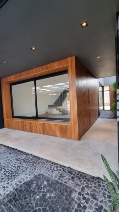 Imagem Sobrado com 3 Quartos à Venda, 187 m² em Jardim Sofia - Joinville